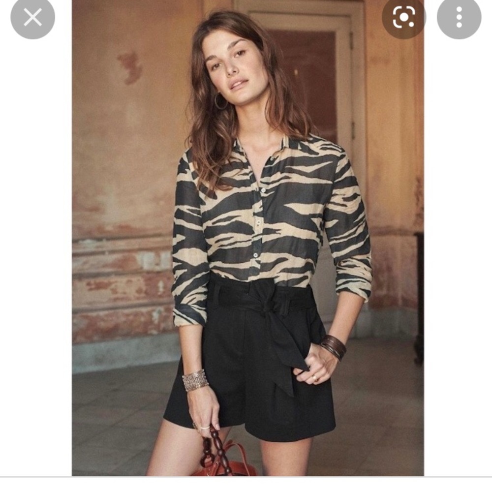 Sézane Lucas short in black